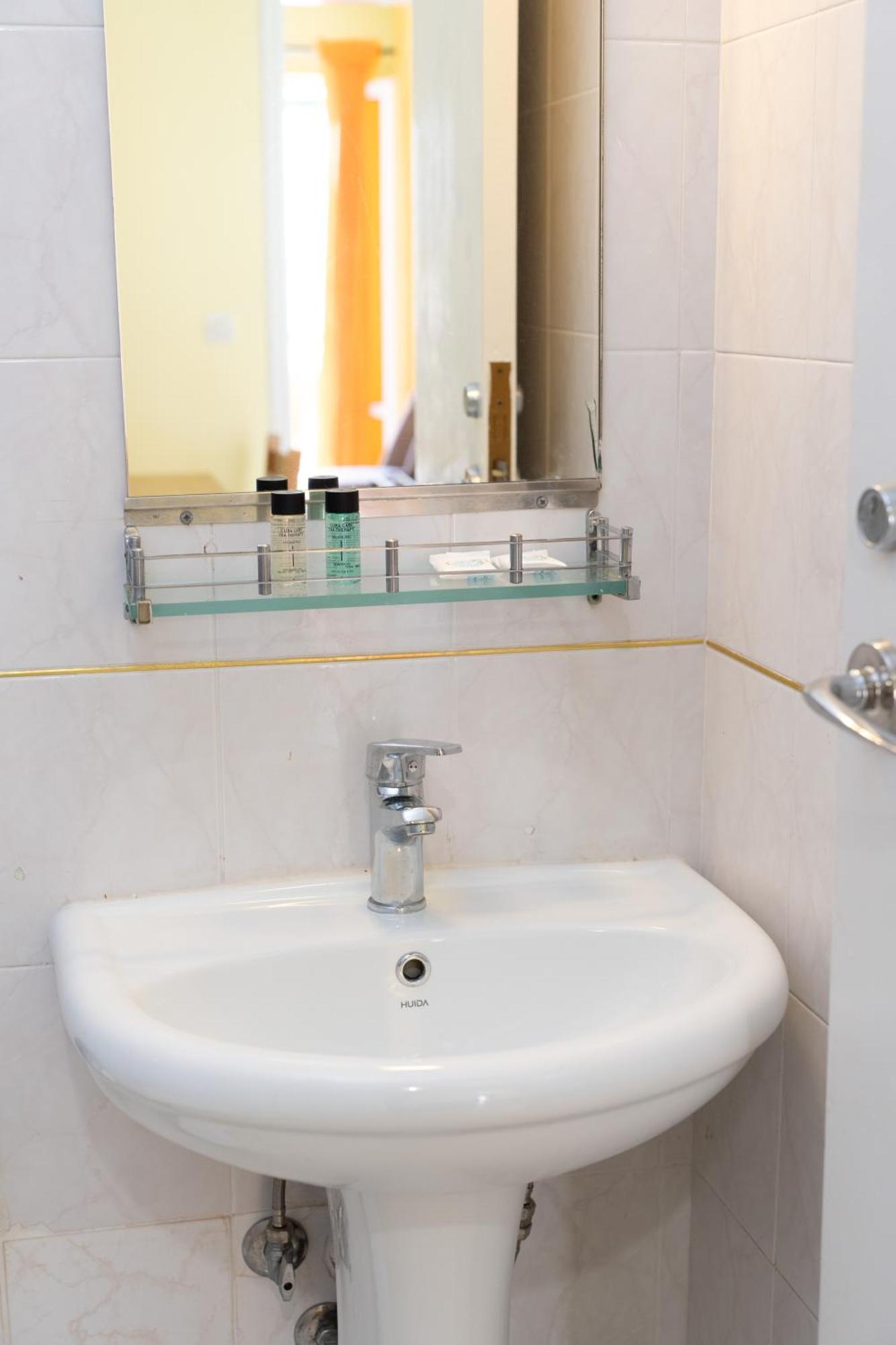 Remezzo Aparthotel 2*